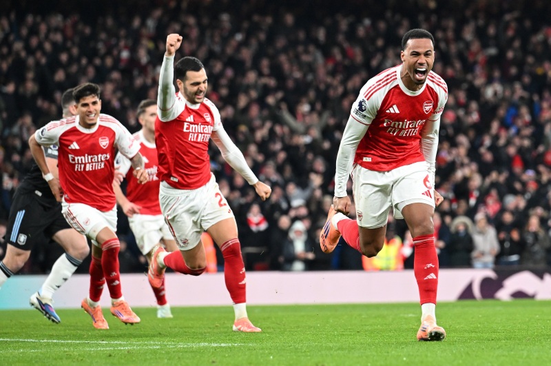 Chiến thắng tự tin của Arsenal